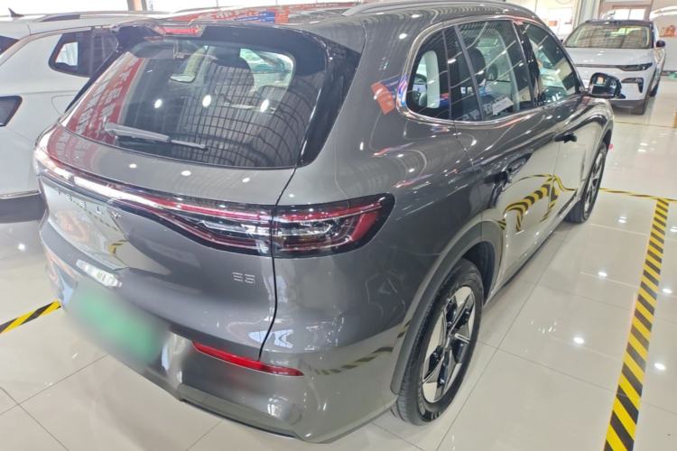 Używany Geely Galaxy E5 2026 Model 610km Exploration+ Edition