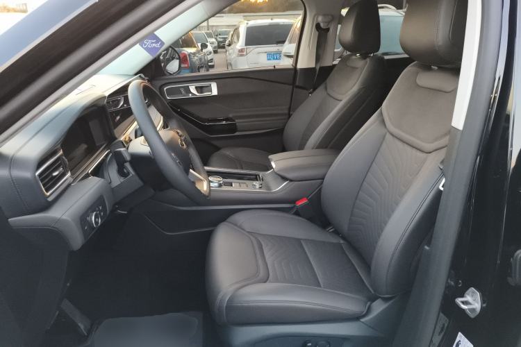 Used Ford Explorer 2024 2.3T EcoBoost Four-Wheel Drive Titanium Edition 7 Seats