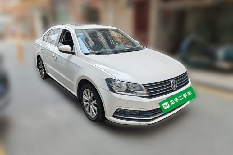 Used Volkswagen Lavida 2017 1.6L Automatic Comfort Edition Front Right 45 Deg