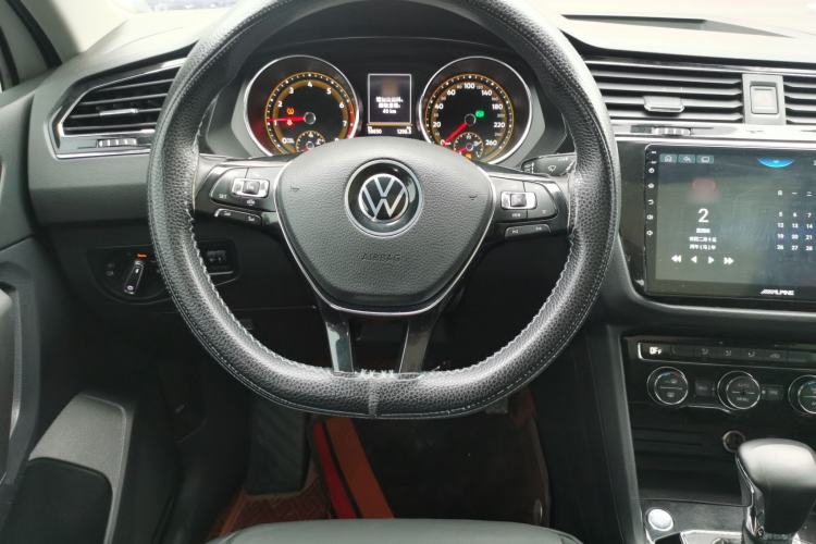 Used Volkswagen Tiguan L 2021 330TSI Automatic Two-Wheel Drive Smart Edition Steering Wheel