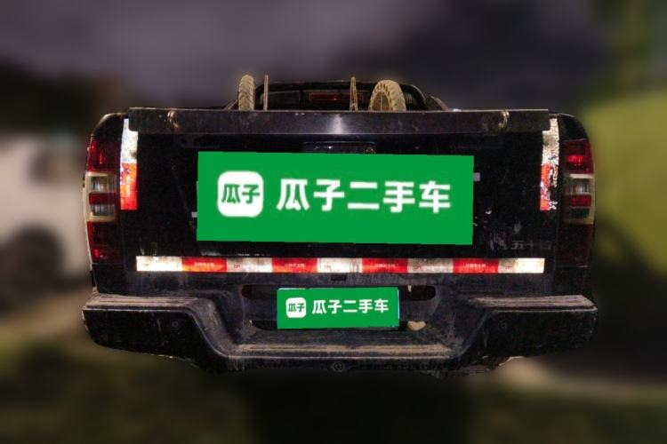 Used Isuzu JLM 2017 2.0T Two-Wheel Drive Extended Cargo Bed Ultra-Luxury Version 4K21D4T
