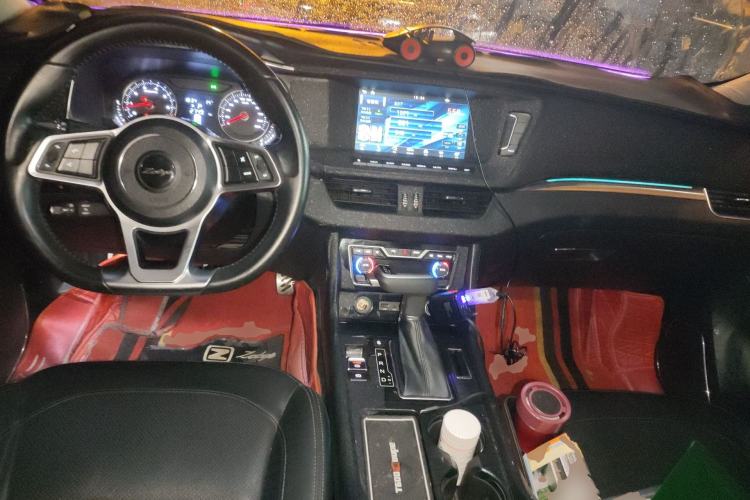 Used Zotye T600 Coupe 2017 1.5T Automatic Luxury Model Center Console