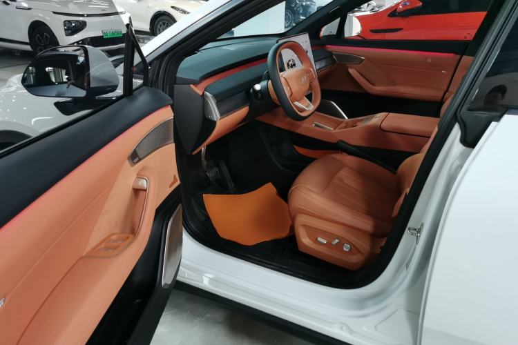 Used ONVO L60 2024 60 kWh Rear-Drive Version