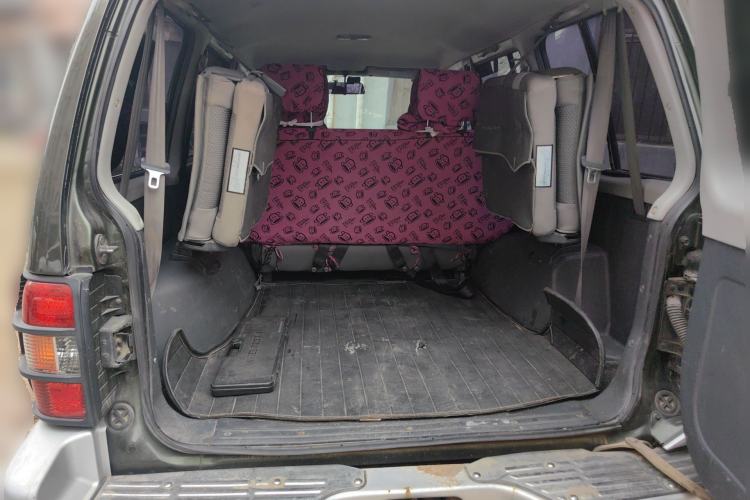 Used Leopaard Heijingang 2013 2.2L Manual Two-Wheel Drive Standard Version Trunk