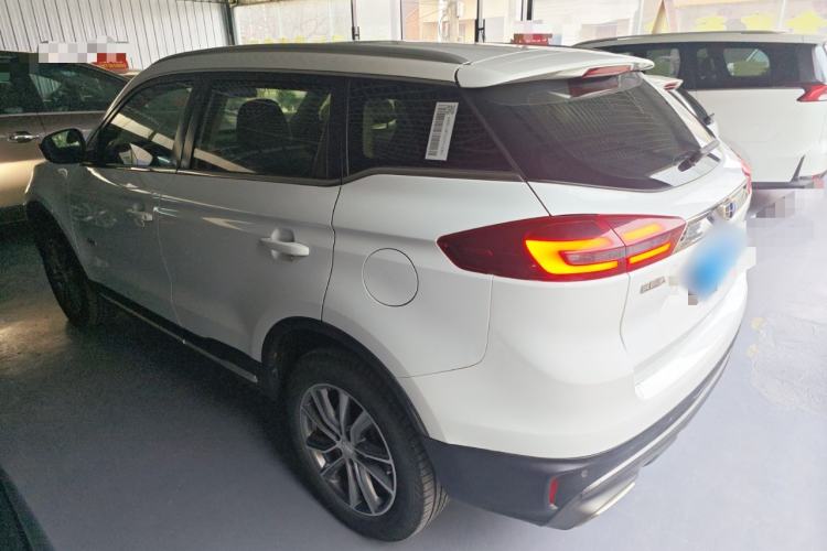 Used Geely Auto Emgrand X7 Sport 2018 1.8TD Automatic Two-Wheel Drive Smart Connect 4G Internet Edition