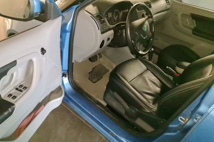 Used Skoda Fabia 2012 1.4L Automatic Crystal Edition