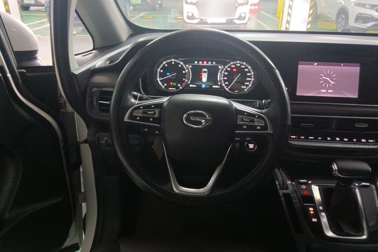 Used GAC Trumpchi M6 2019 270T Automatic Luxury Edition (7-seater) China V Standard Steering Wheel
