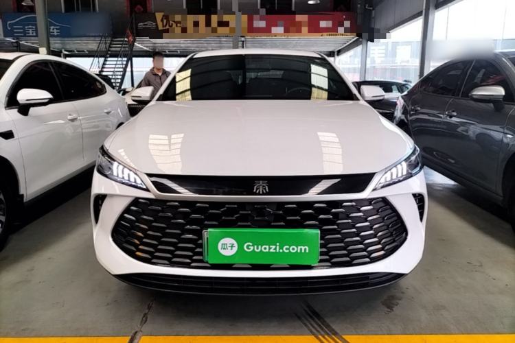 Used BYD Qin PLUS 2025 DM-i Smart Drive 55KM Leading Model
