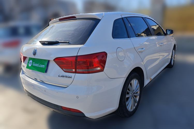 Used Volkswagen Gran Lavida 2013 1.6L Manual Comfort Model
