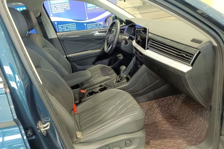 Used Volkswagen Tiguan L 2022 330TSI Automatic Two-Wheel Drive R-Line Enhanced Edition
