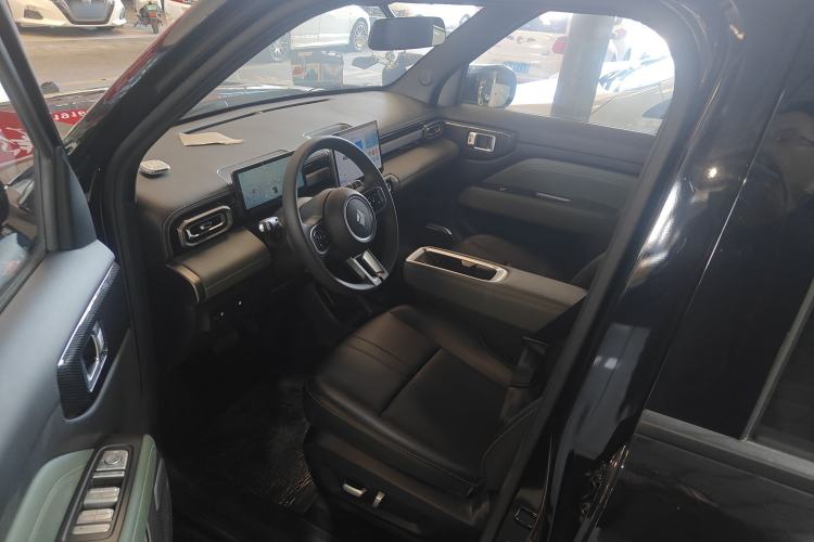 Used Baojun Spark EUV 2025 Flagship Edition 5 Seats