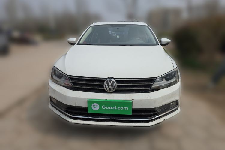 Used Volkswagen Sagitar 2015 1.6L Manual Comfort Model