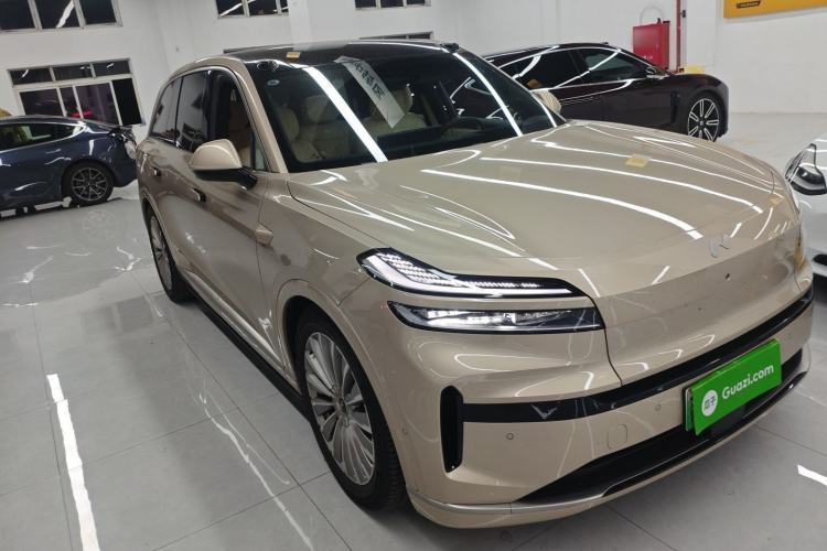 Used ONVO Luxeed L90 2025 Model—Max Six-Seater Version