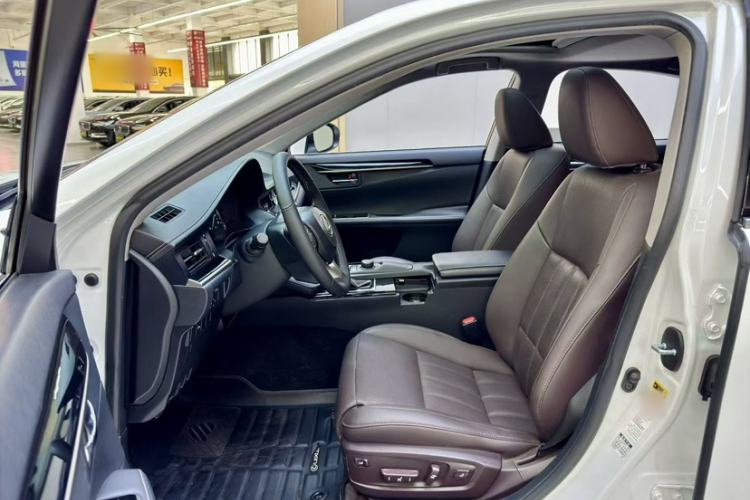 Used Lexus ES 2017 200 30th Anniversary Edition