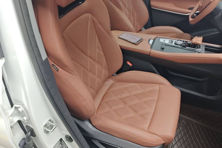 Used Changan CS75 PLUS iDD 2023 ZhiDian iDD Smart Leading Model