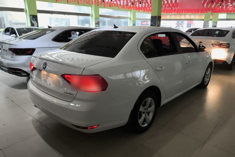 Used Volkswagen Lavida 2015 1.6L Automatic Fashion Edition Rear Right 45 Deg