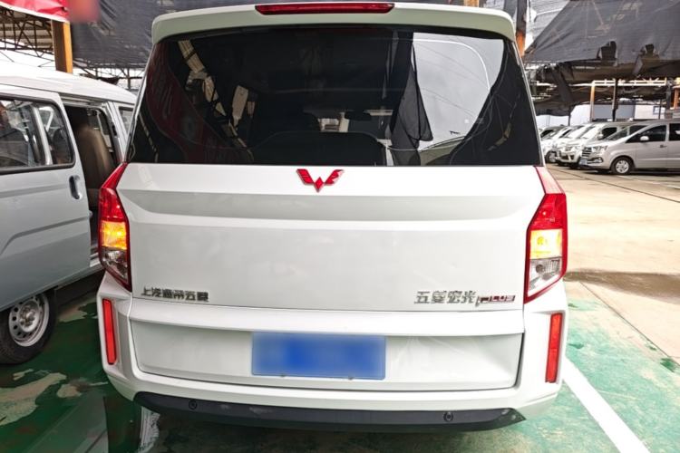 Used Wuling Hongguang PLUS 2019 1.5T Manual Comfort Version 7 Seats Rear