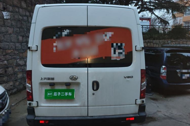 Used SAIC MAXUS Xintu V80 2019 2.5T Classic Edition 6-Speed Manual – Aoyuntong Modified Version Short Wheelbase Mid-Height Roof 5/6 Seats