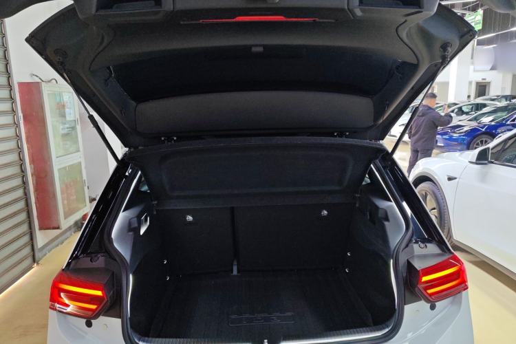 Used Volkswagen ID.3 2021 Pure Edition Trunk