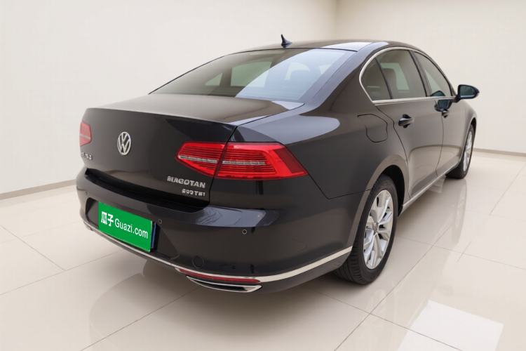 Used Volkswagen Magotan 2018 330TSI DSG Luxury Model Exterior 5