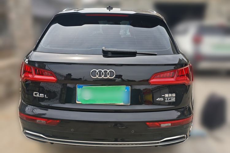 Used Audi Q5L 2018 40 TFSI Prestige Fashion Edition China VI Rear