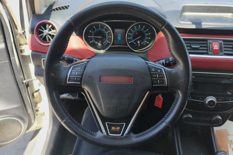 Used Haval H1 2015 1.5L Manual Urban Model