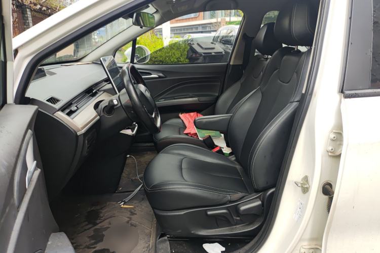 Used NETA V 2021 Long-Range Entertainment Edition Upgrade Model