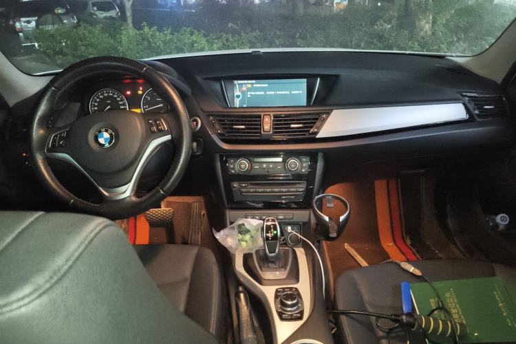 Used BMW X1 2014 sDrive18i Leading Model
