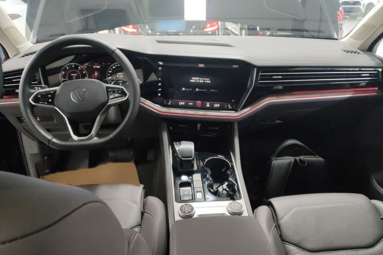 Used Volkswagen Touareg 2023 2.0 TSI RuiShang Edition
