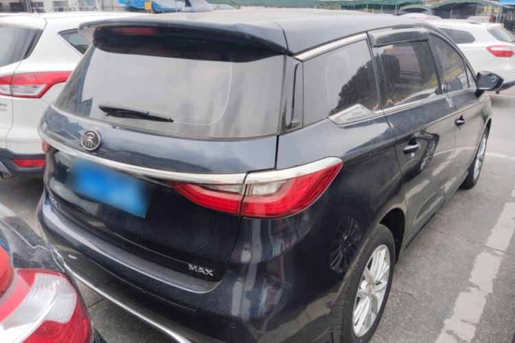 Used BYD Song MAX 2019 1.5T Manual Smart Connect Ruiyi Model 6 Seats China V Standard
