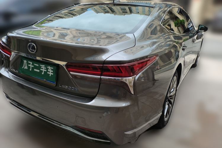 Used Lexus LS 2018 500h Executive Edition China V Standard