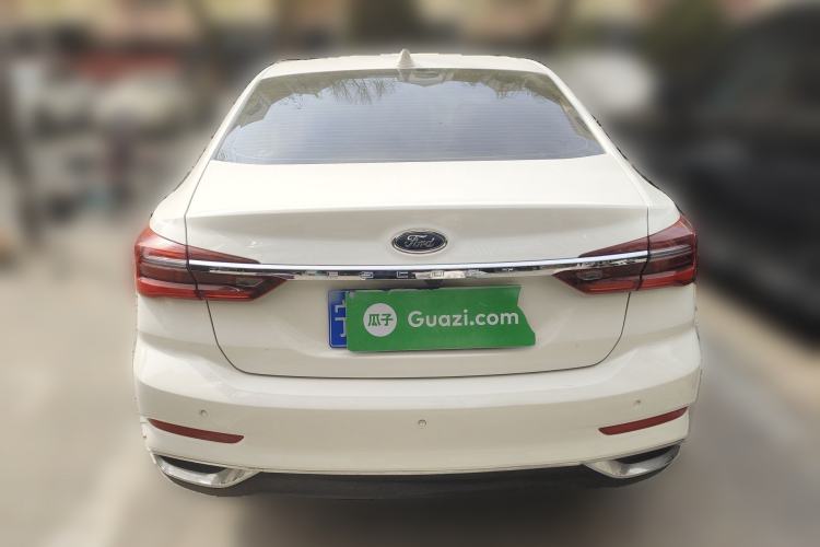 Used Ford Escort 2021 1.5L Automatic Diamond Edition
