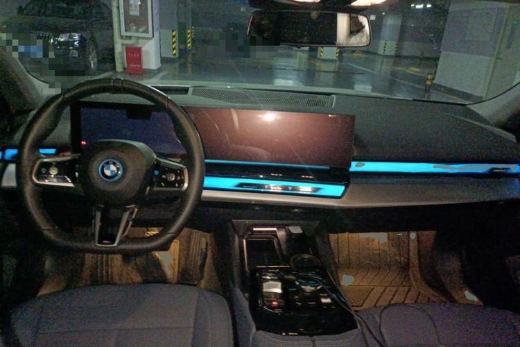 Used BMW i5 2024 eDrive 35L Luxury Model with M Sport Package
