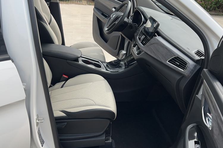 Used Baojun 730 2021 1.5T CVT Flagship Version 7 Seats
