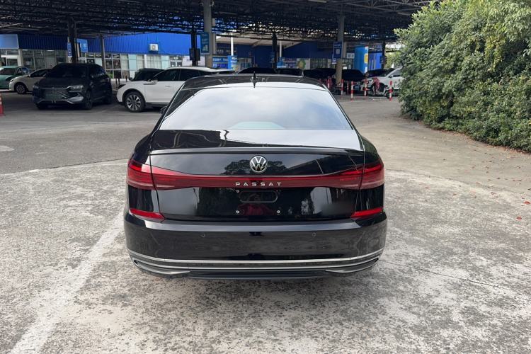 Used Volkswagen Passat 2023 330TSI Elite Edition
