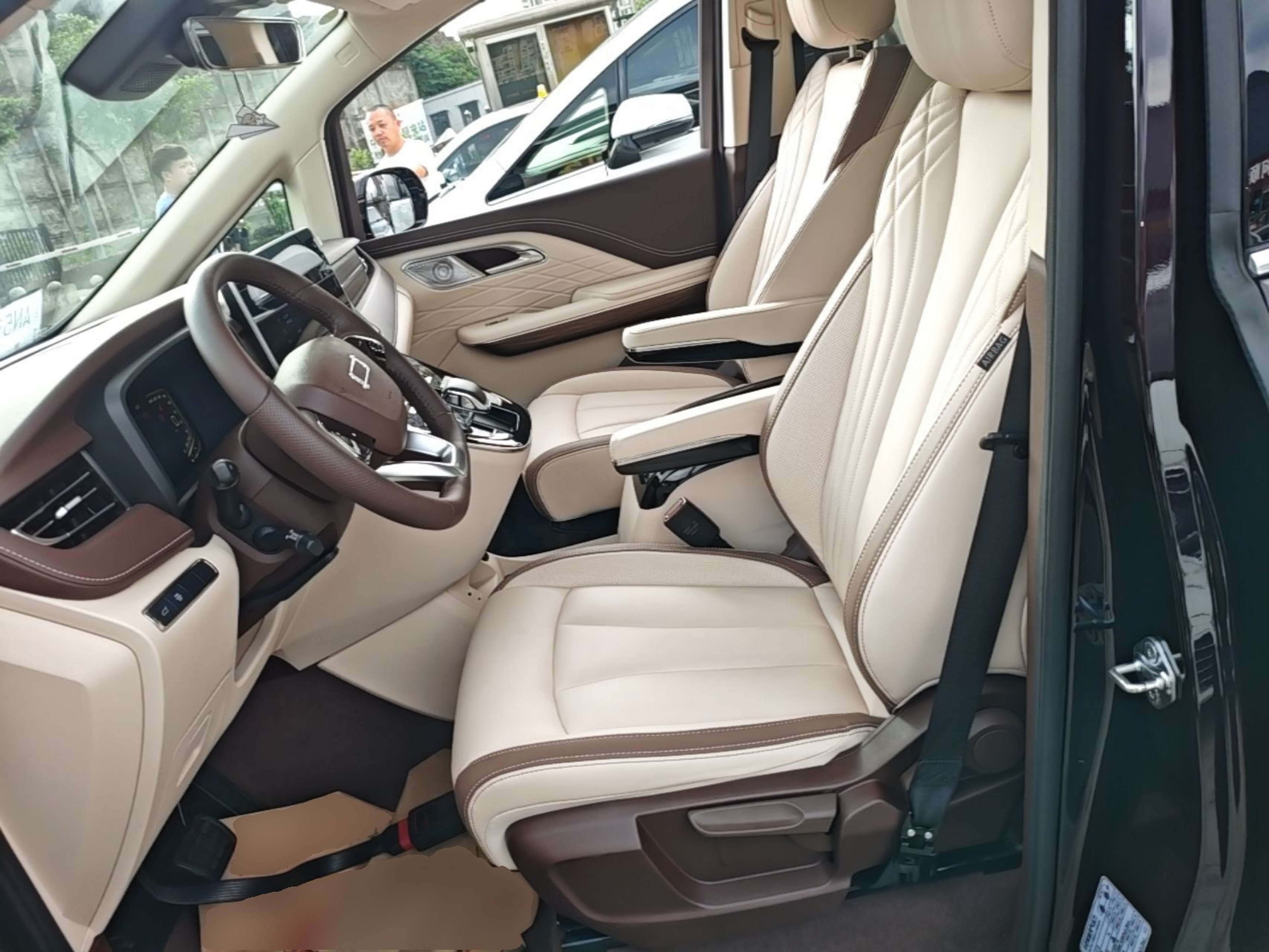 Interior delantero