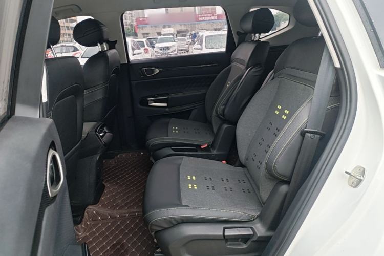 Used Baojun RM-5 2019 1.5T Manual Elite Version with 24-Hour Online Service 6 Seats
