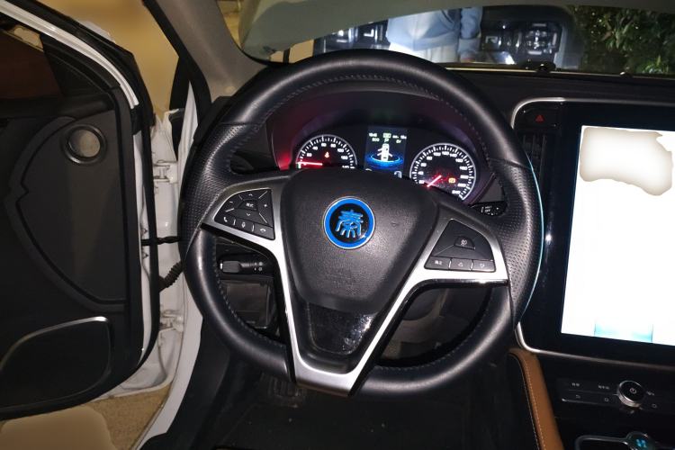 Used BYD Qin New Energy 2017 1.5T Luxury Model