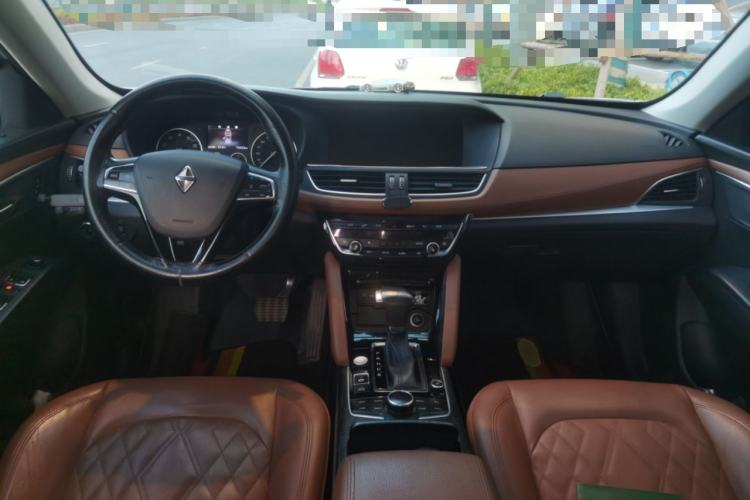 Used BORGWARD BX7 2016 28T Four-Wheel Drive Flagship Version 5 Seats Center Console