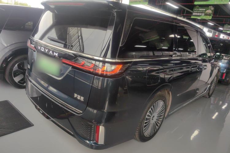 Used VOYAH Dream 2025 PHEV Four-Wheel-Drive Flagship Kunpeng Edition Rear Right 45 Deg