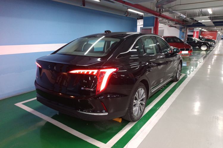 Used Hongqi E-QM5 2022 431 km Charge & Enjoy Edition
