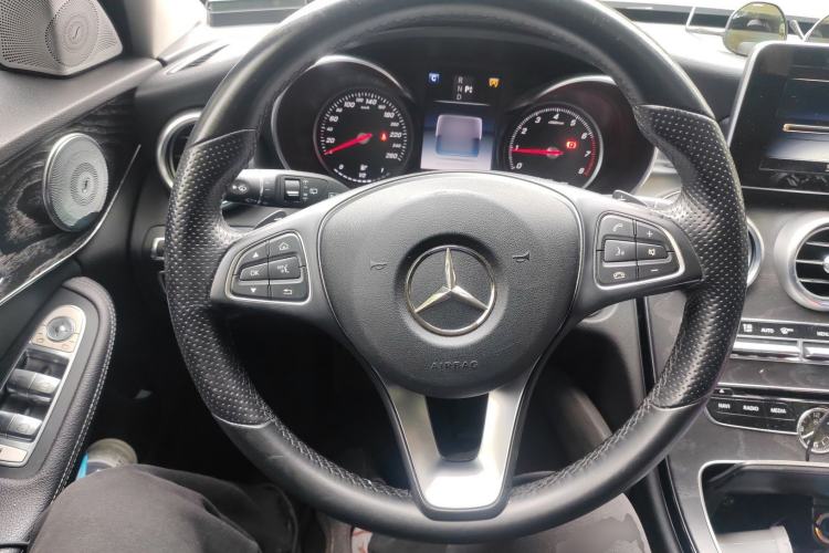 Used Mercedes-Benz C-Class 2015 C 200 station wagon
