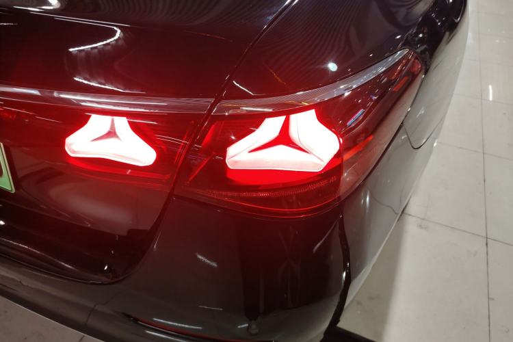 Used Mercedes-Benz E-Class New Energy 2024 E 350 e L Plug-in Hybrid Sedan