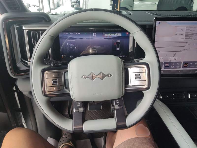 Used Formula Leopard 5 2023 Navigator Edition — 10
