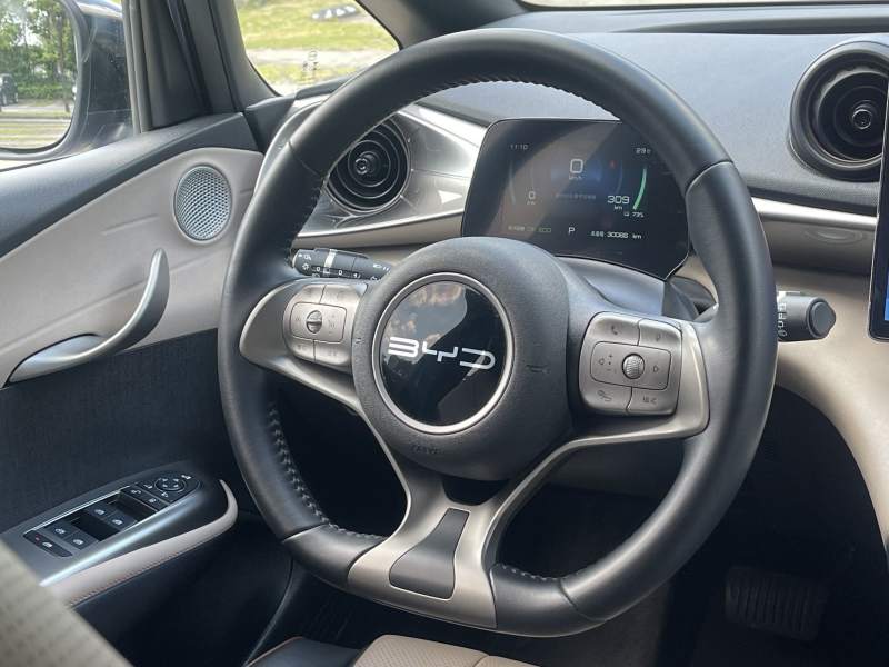 Used BYD Dolphin 2023 420 km Fashion Edition — 33