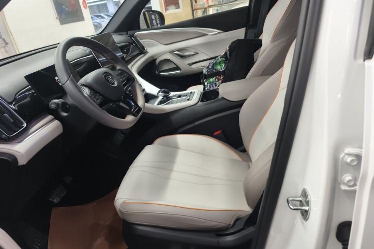 Used BYD Song Pro New Energy 2024 HONOR Edition DM-i 71KM Navigation Model