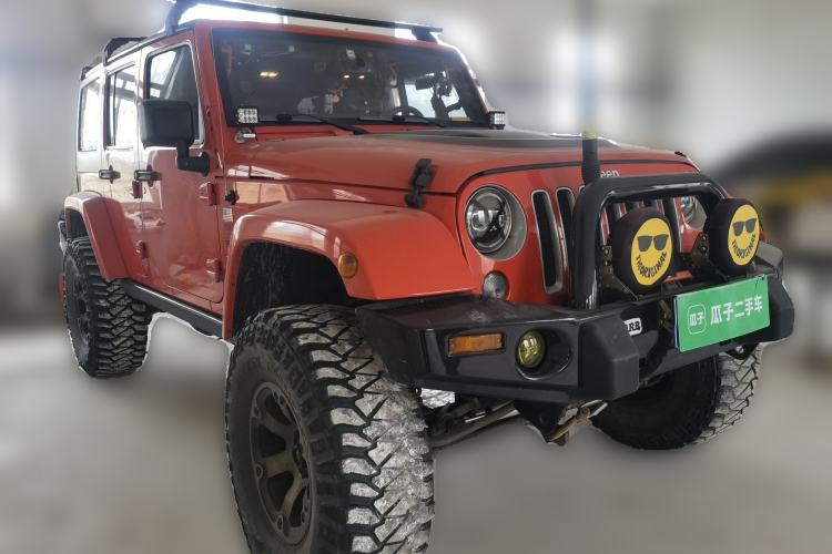 Used Jeep Wrangler 2017 3.0L Sahara Four-Door Comfort Edition Front Right 45 Deg