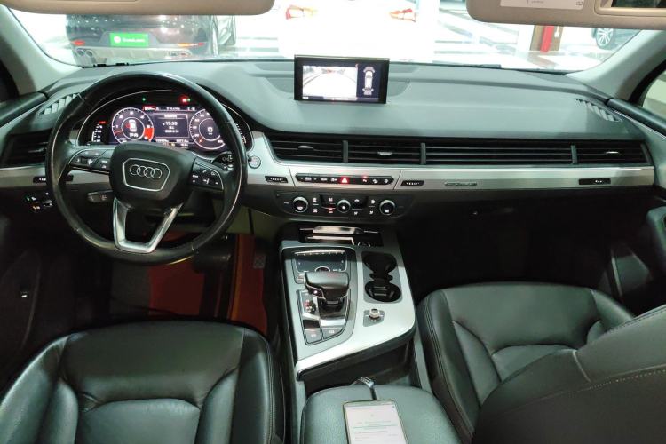 Used Audi Q7 2016 40 TFSI Comfort Model
