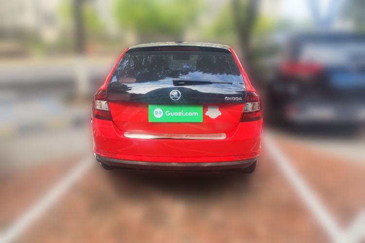 Used Skoda Rapid Spaceback 2014 1.6L Automatic Enjoyment Edition
