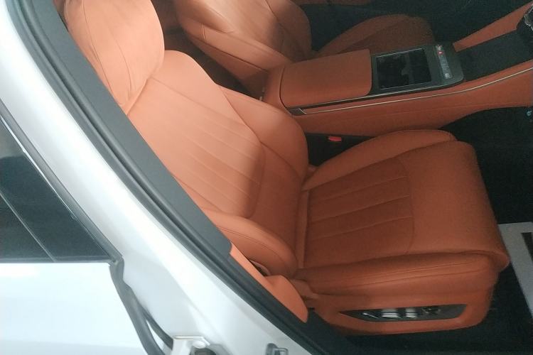 Used BYD Tang L 2025 DM 215KM LiDAR Flagship Model